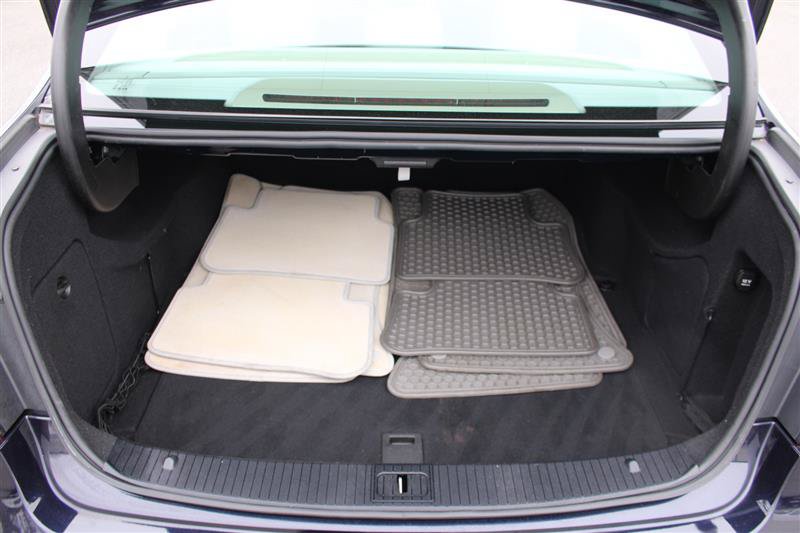 Used 2010 Mercedes-Benz E 350 Sedan w/ Premium 2 Pkg image 23