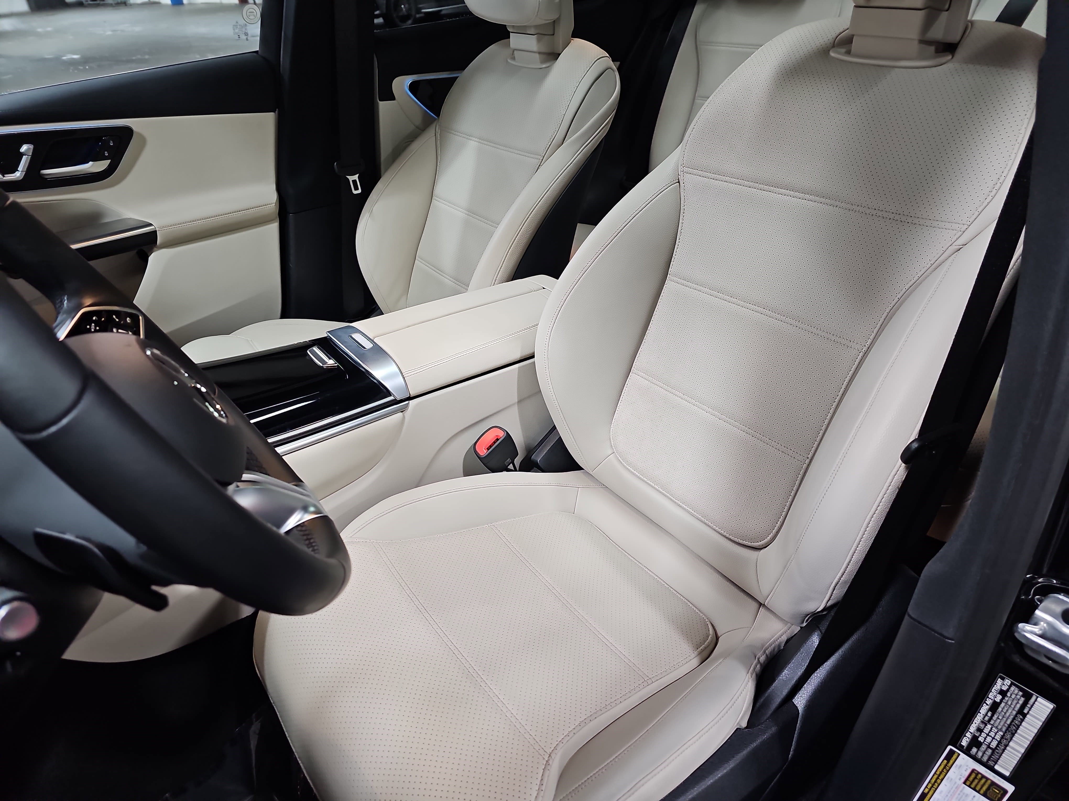 Certified 2024 Mercedes-Benz GLC 300 4MATIC image 17