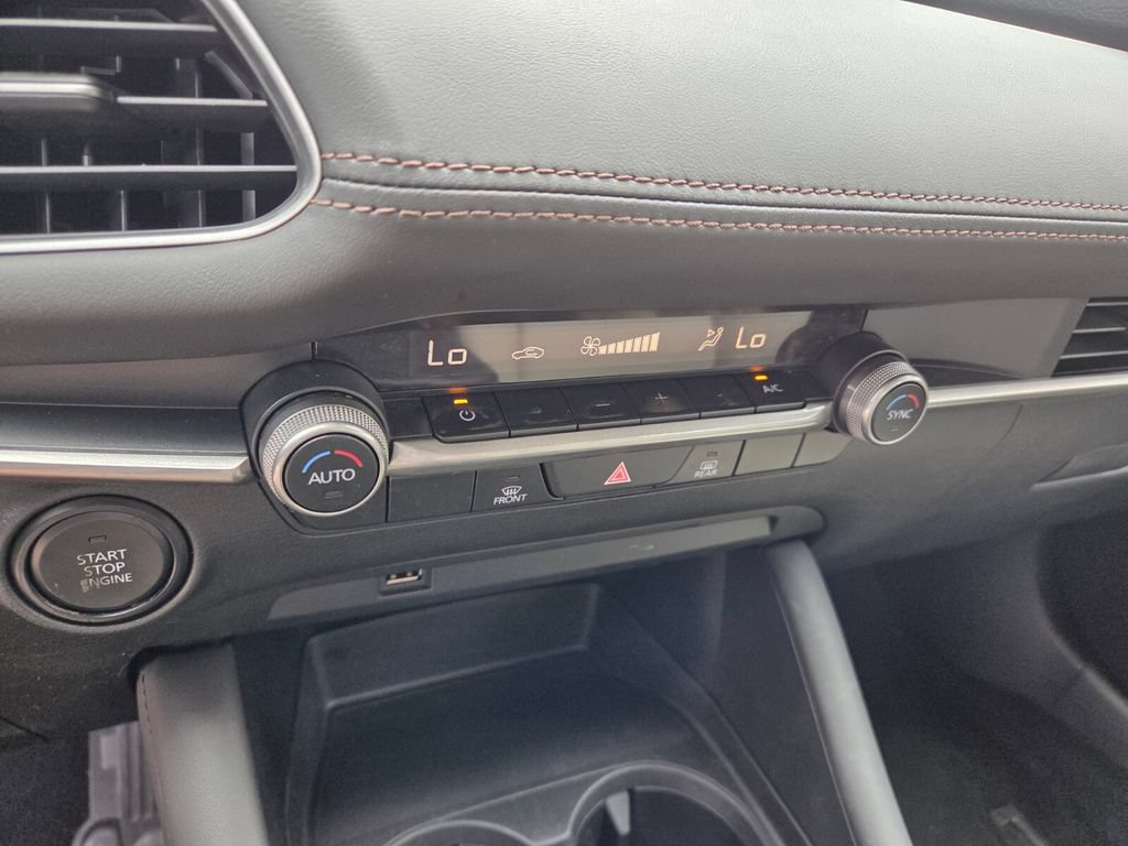 Used 2020 MAZDA MAZDA3 Sedan w/ Select Package FWD image 22