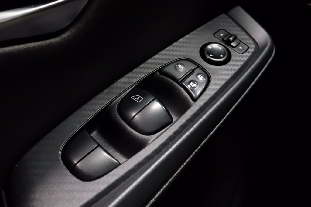 Certified 2024 Nissan Sentra SV FWD image 25