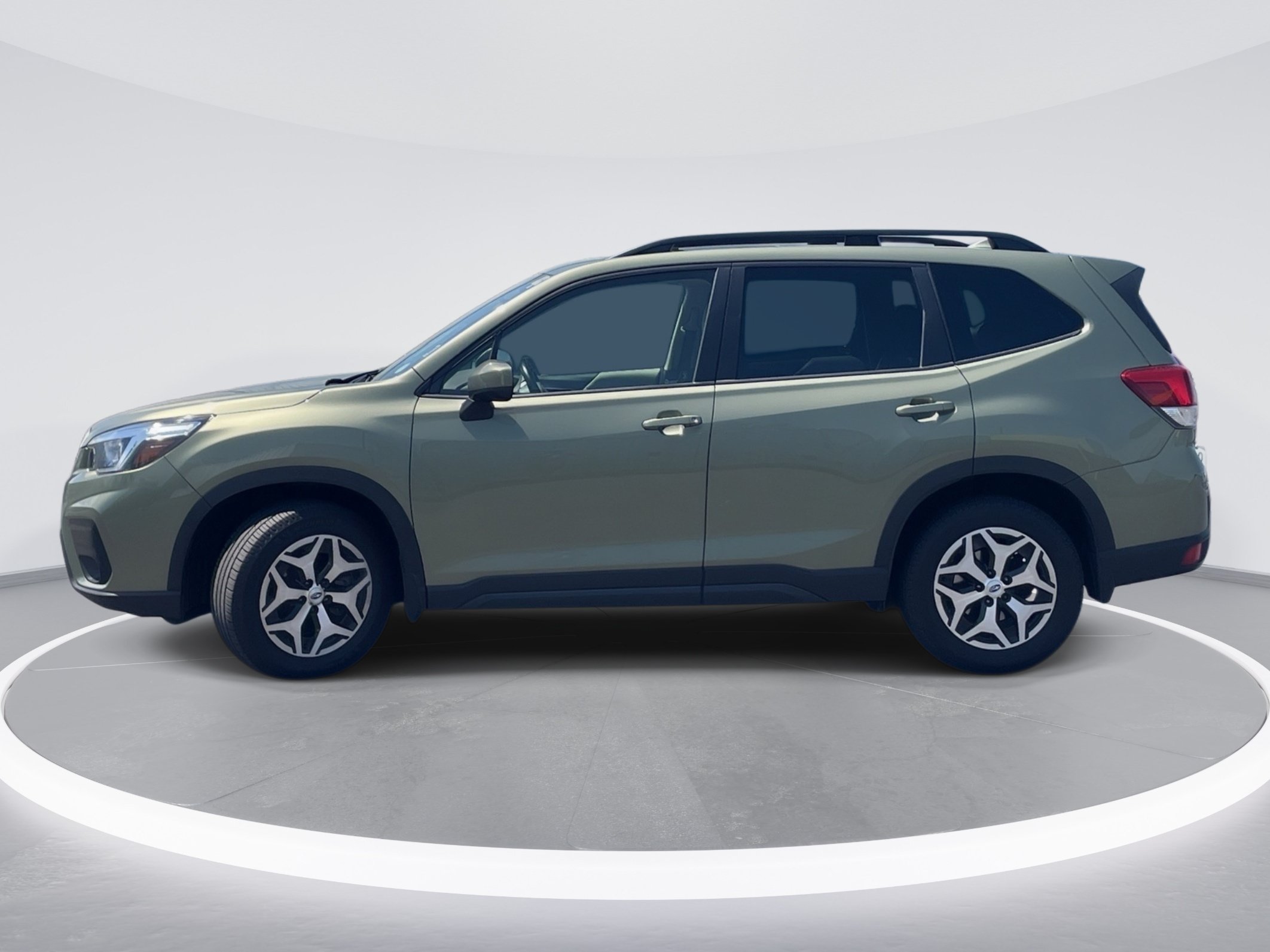 Used 2020 Subaru Forester Premium AWD/4WD image 4