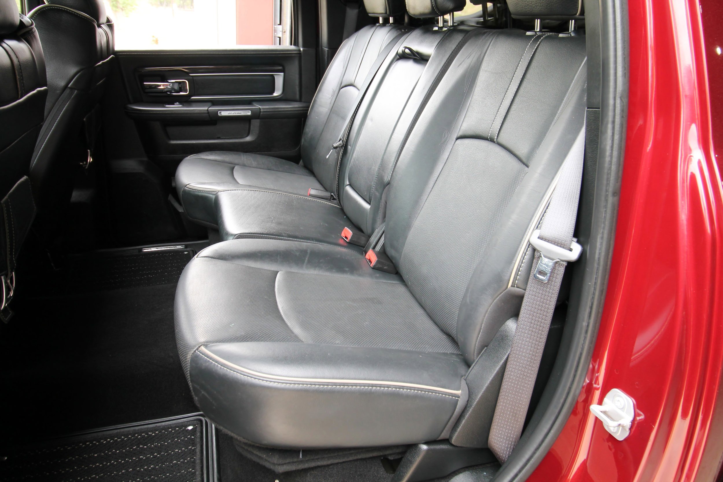 Used 2018 RAM 3500 Laramie Longhorn image 48