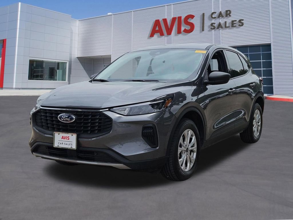 Used 2025 Ford Escape Active AWD/4WD image 1