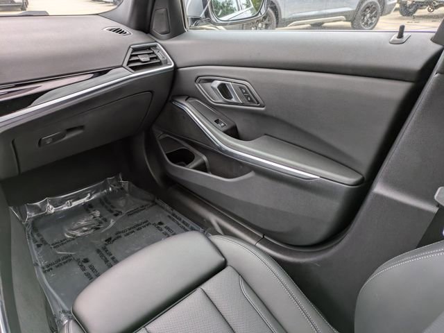 Used 2024 BMW 330e image 16