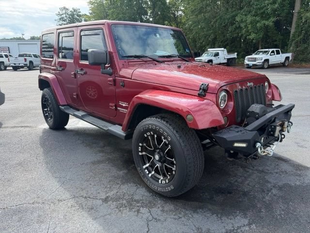 Used 2012 Jeep Wrangler Unlimited Sahara w/ Dual Top Group AWD/4WD image 3