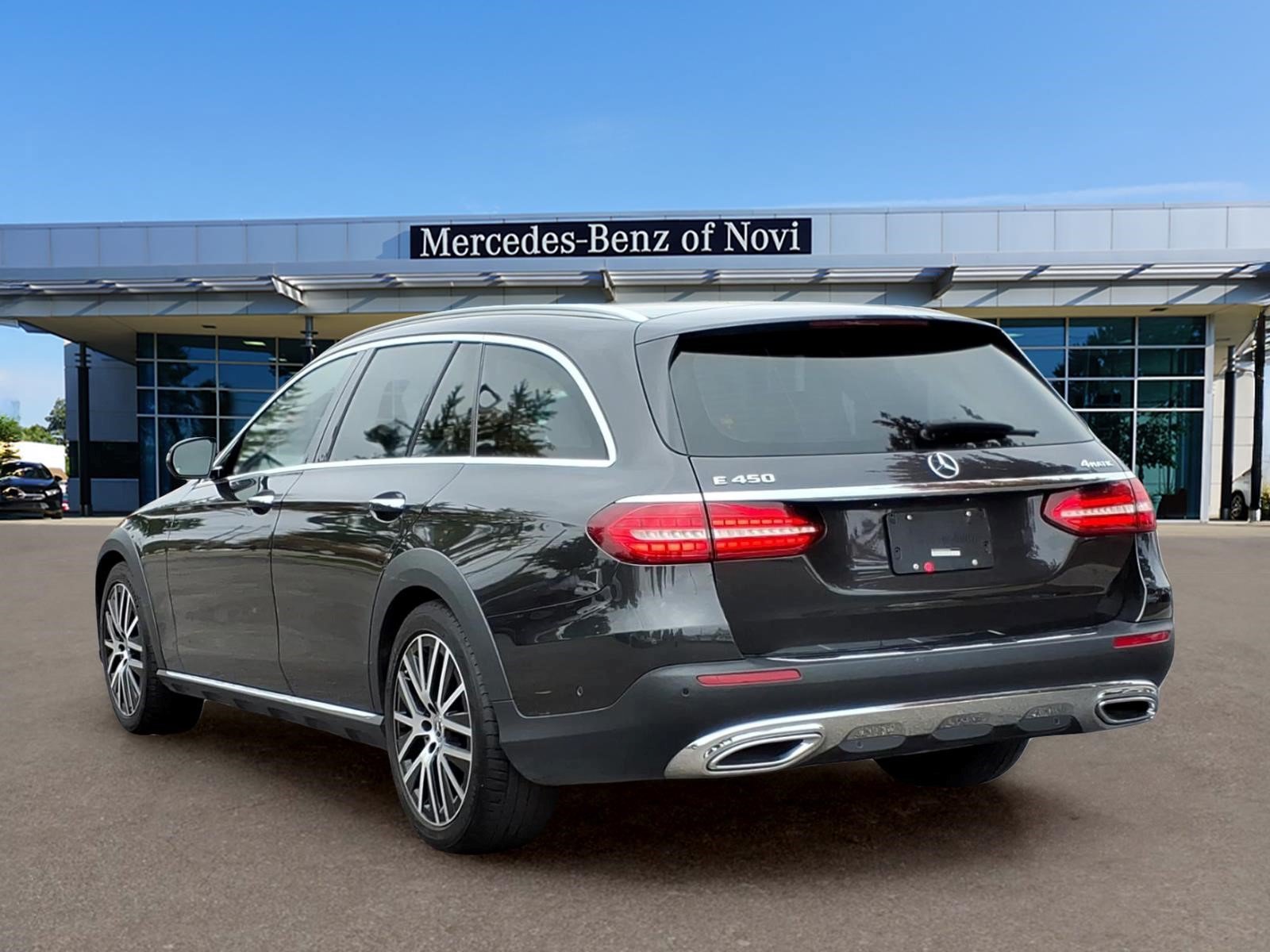 Used 2022 Mercedes-Benz E 450 4MATIC All-Terrain Wagon image 3