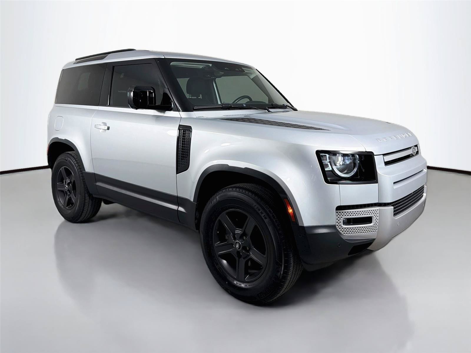 Certified 2023 Land Rover Defender 90 S AWD/4WD image 3