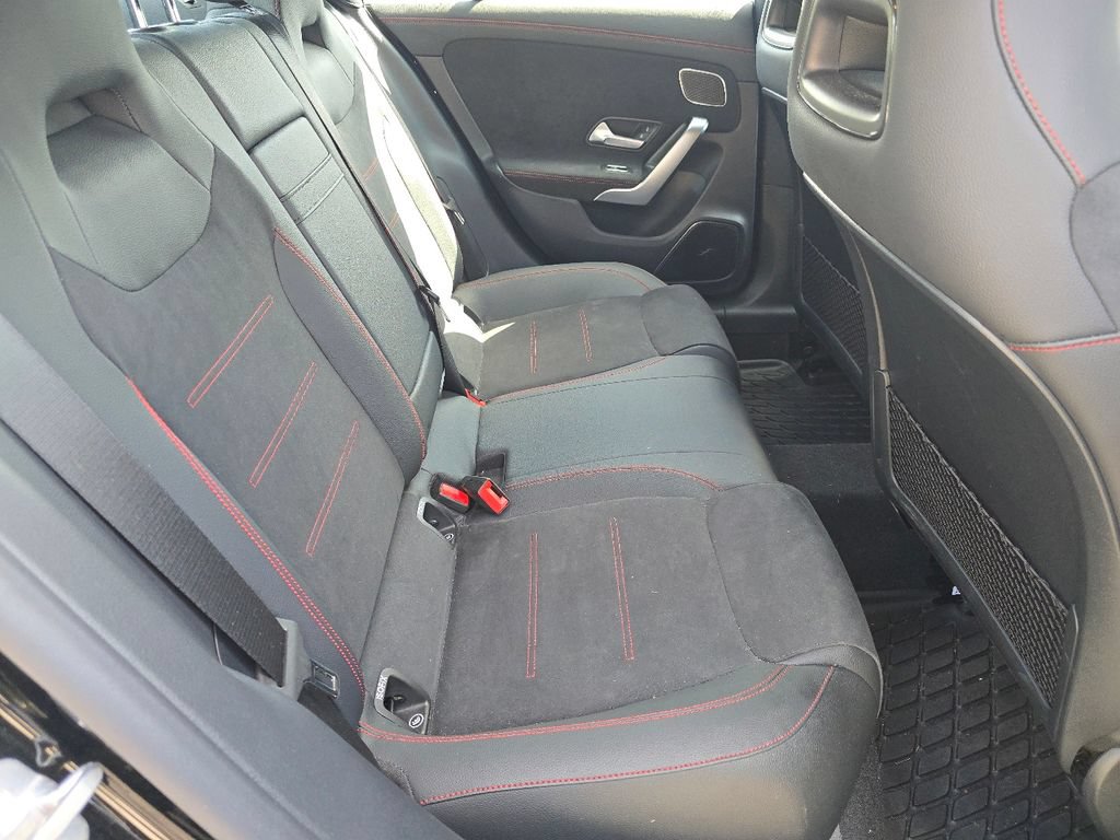 Used 2024 Mercedes-Benz CLA 250 4MATIC image 19