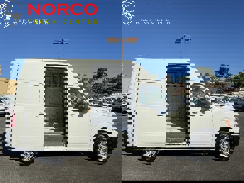 Used 2019 Nissan NV 2500 SV image 2