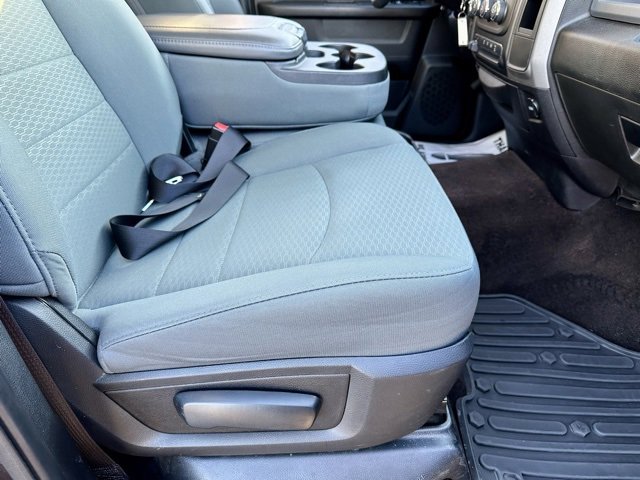 Used 2016 RAM 2500 Tradesman w/ Chrome Appearance Group image 22