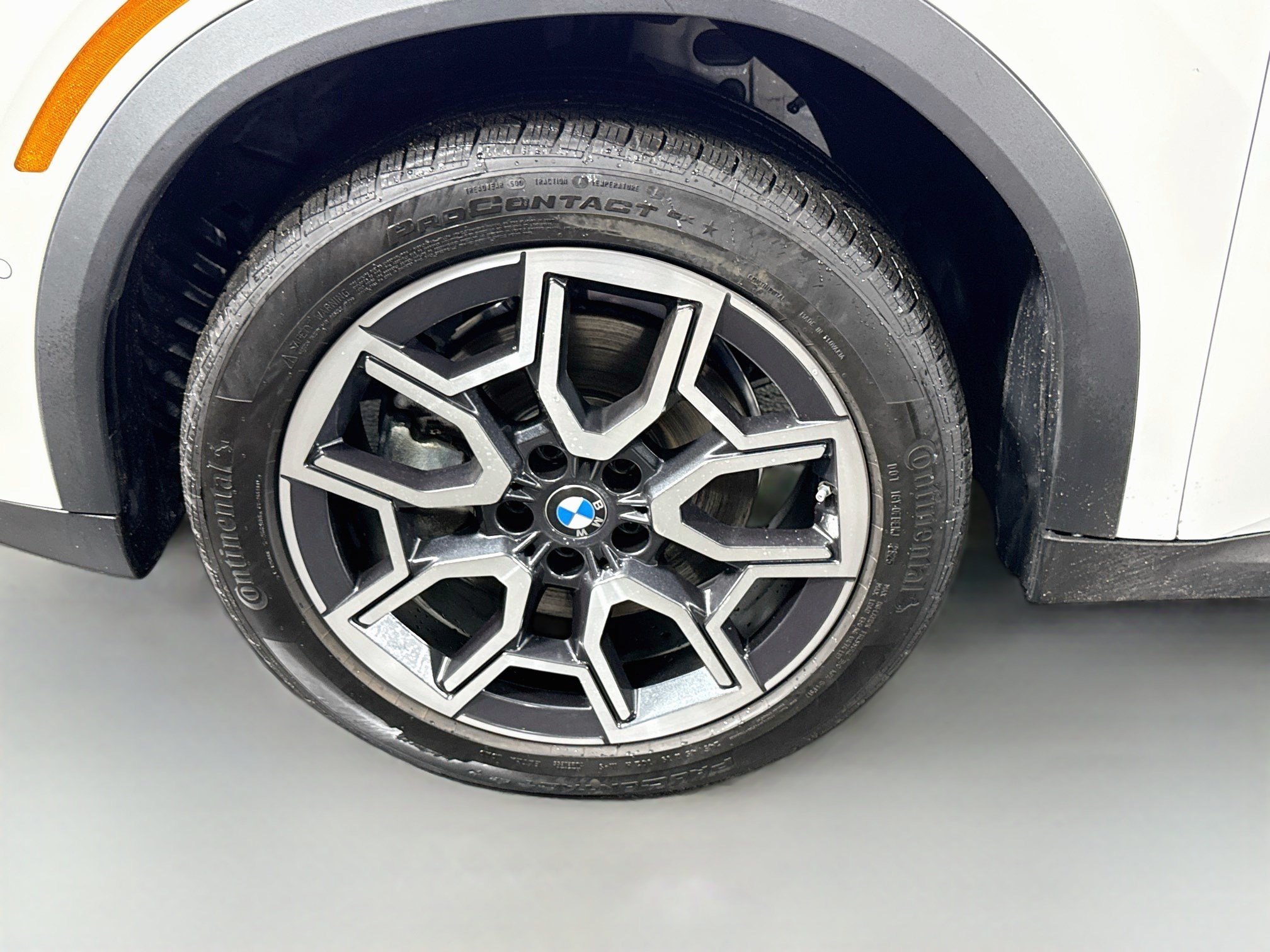 Used 2026 BMW X2 xDrive28i AWD/4WD image 38