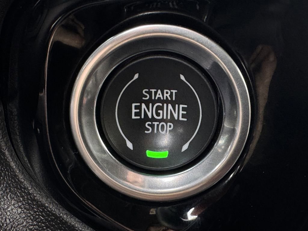 Used 2024 Chevrolet Silverado 2500 ZR2 w/ Technology Package image 22