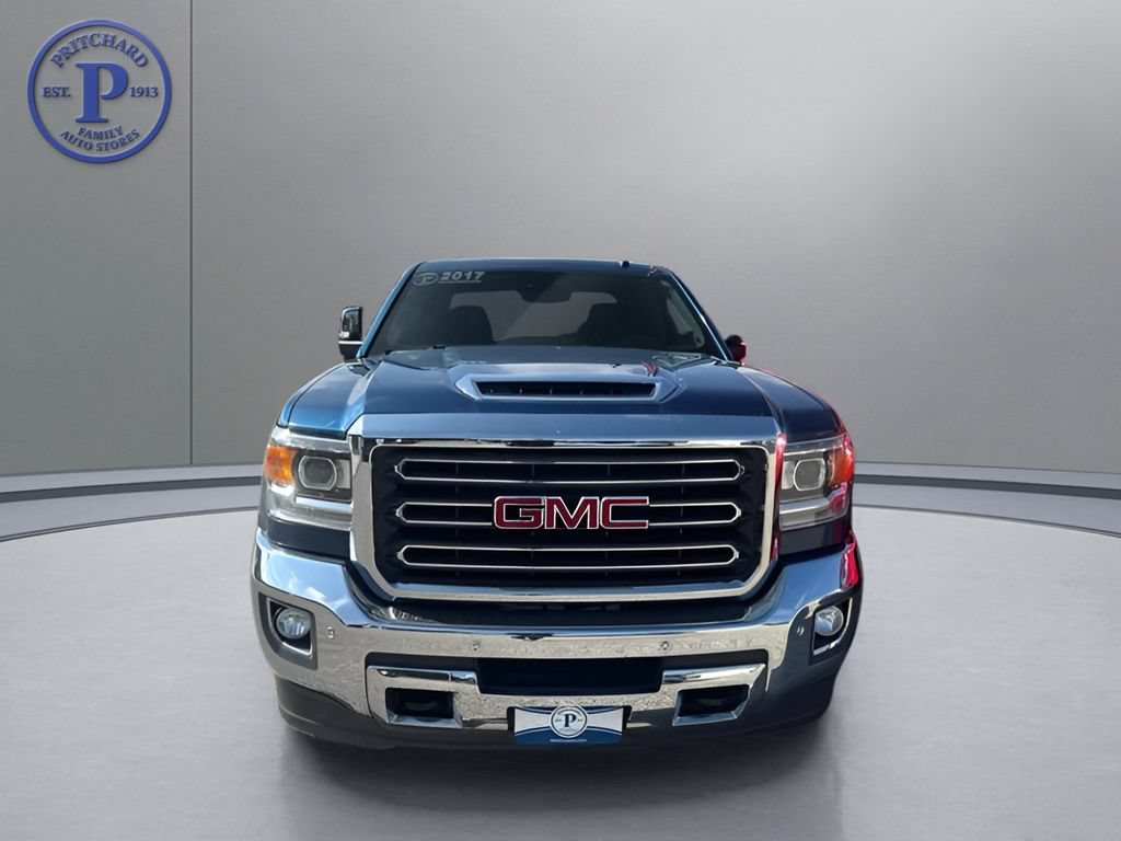 Used 2017 GMC Sierra 3500 SLT w/ Duramax Plus Package AWD/4WD image 2