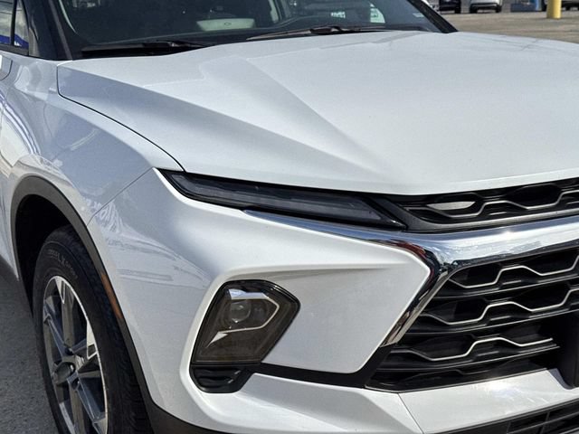 Used 2025 Chevrolet Blazer LT FWD image 5