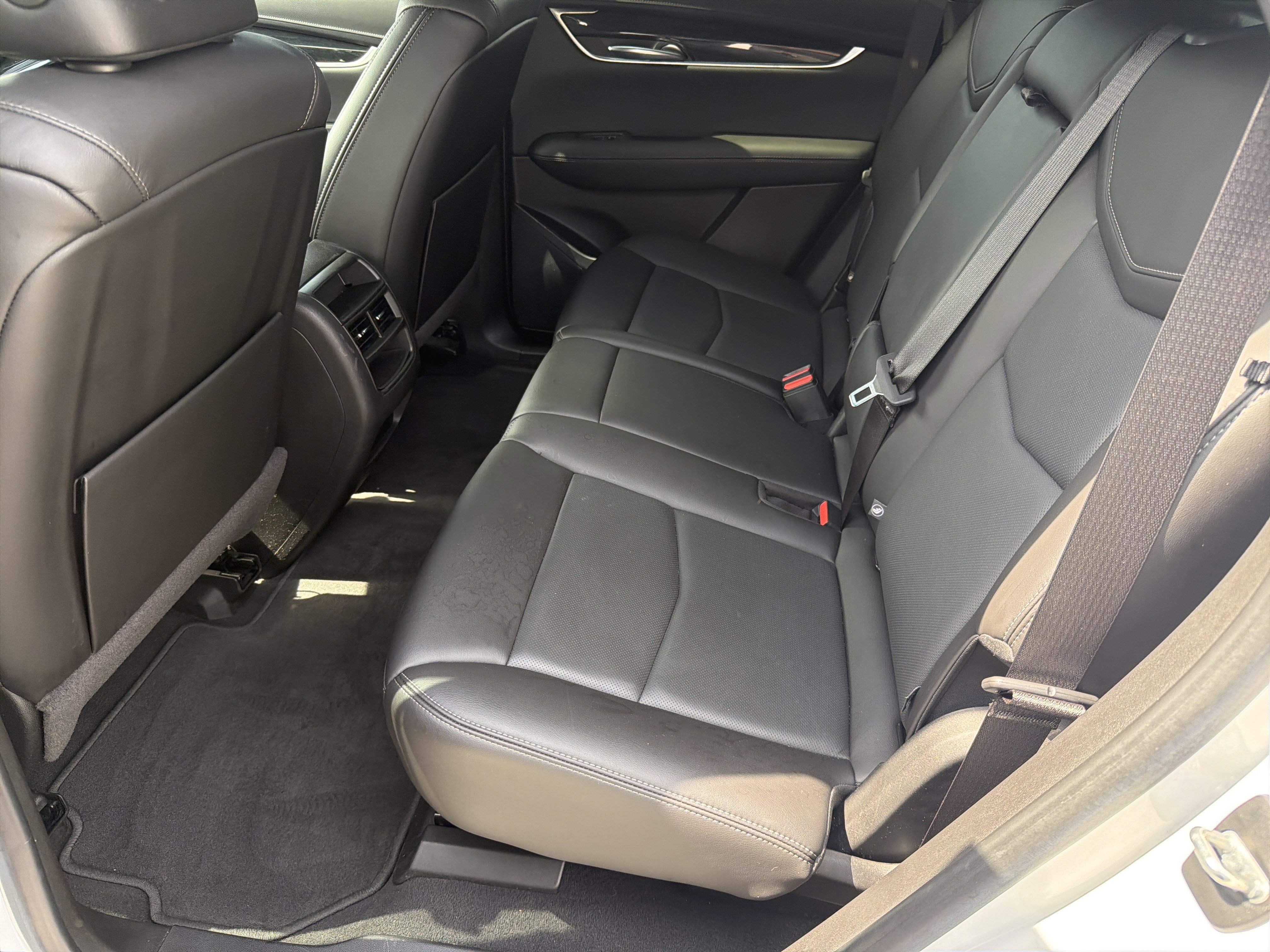 Used 2021 Cadillac XT5 Premium Luxury FWD image 21