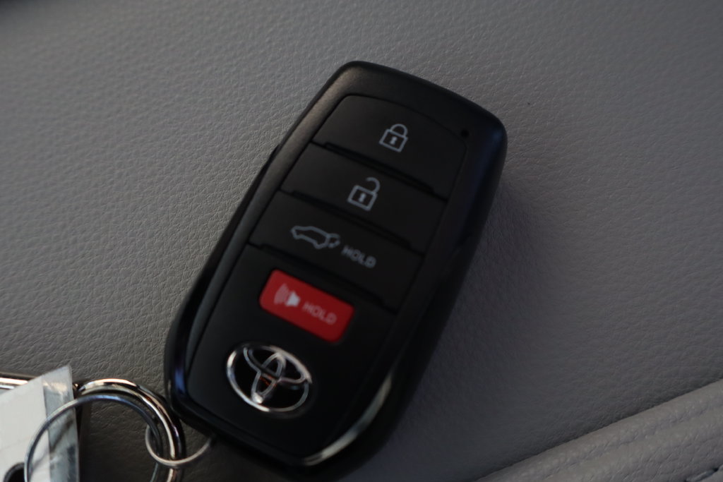 New 2026 Toyota Grand Highlander AWD Hybrid image 37