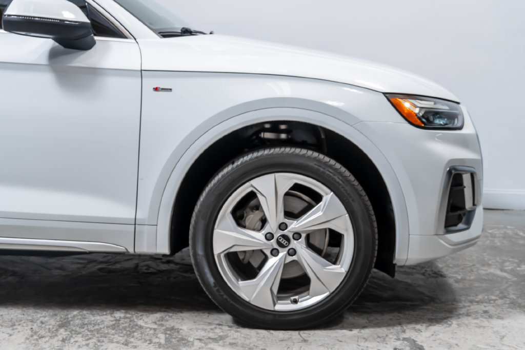 Used 2024 Audi Q5 2.0T Premium Plus w/ Premium Plus Package AWD/4WD image 12