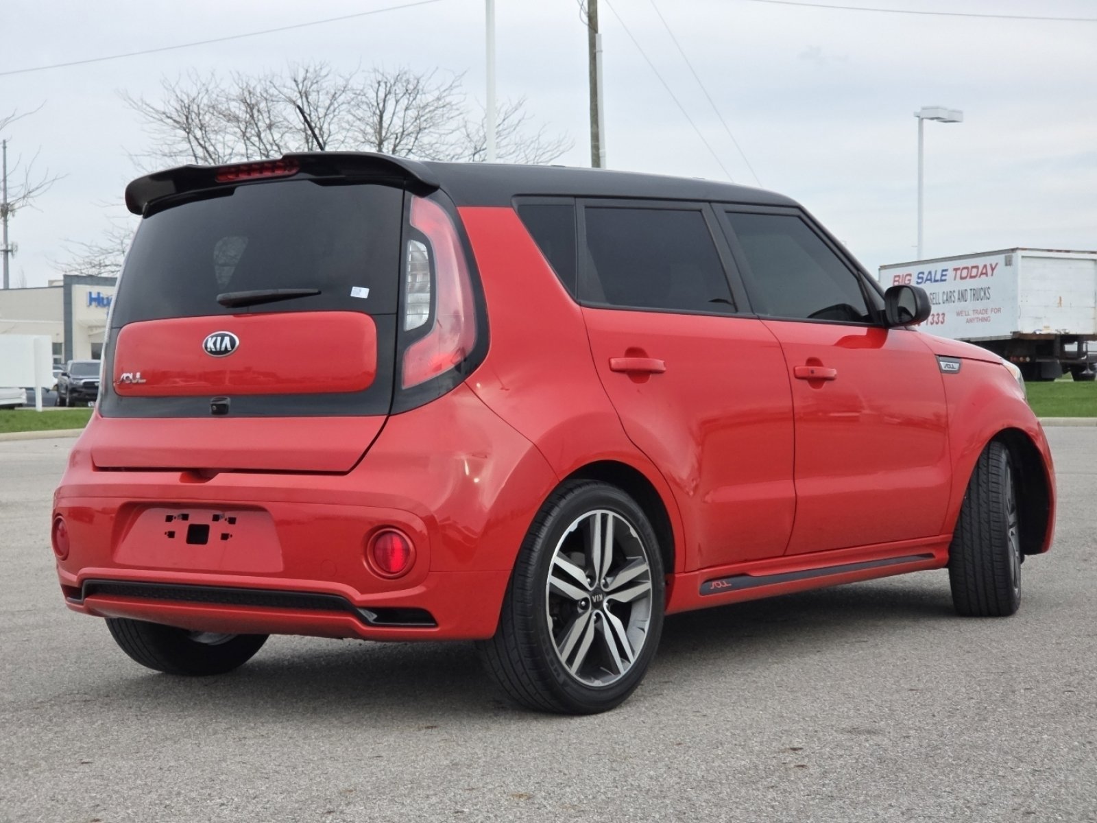 Used 2019 Kia Soul + FWD image 15