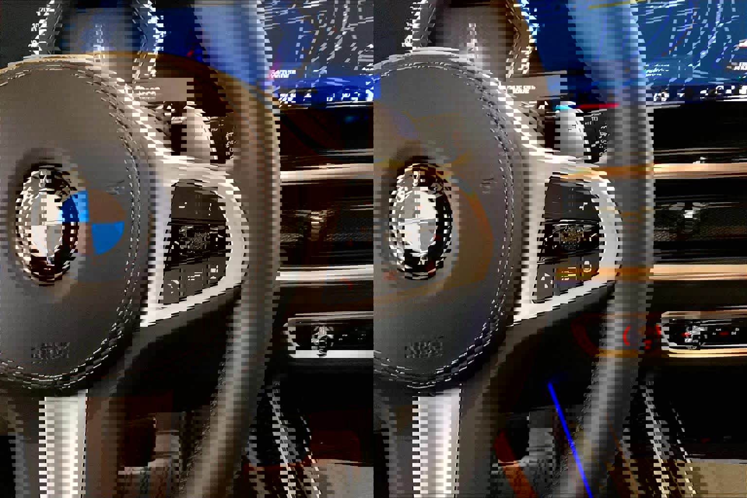 Used 2026 BMW X7 xDrive40i w/ M Sport Package image 23