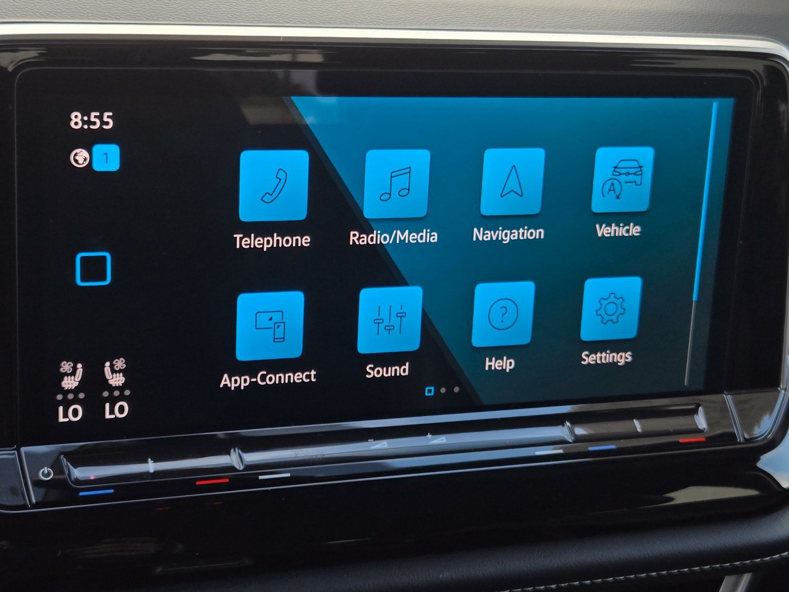 Used 2024 Volkswagen Atlas SE FWD image 15