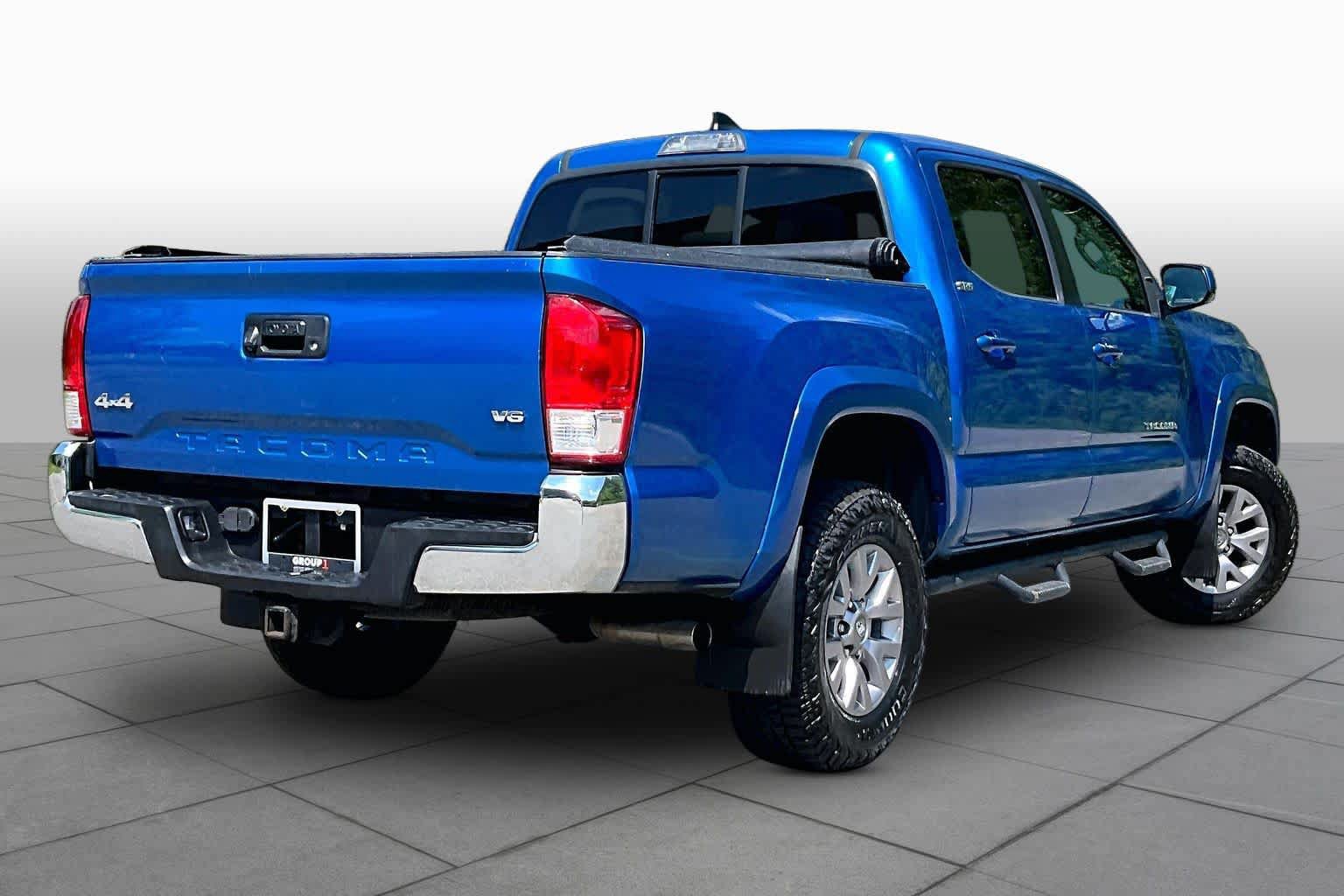 Certified 2016 Toyota Tacoma SR5 w/ SR5 Appearance Package (SN) AWD/4WD image 13