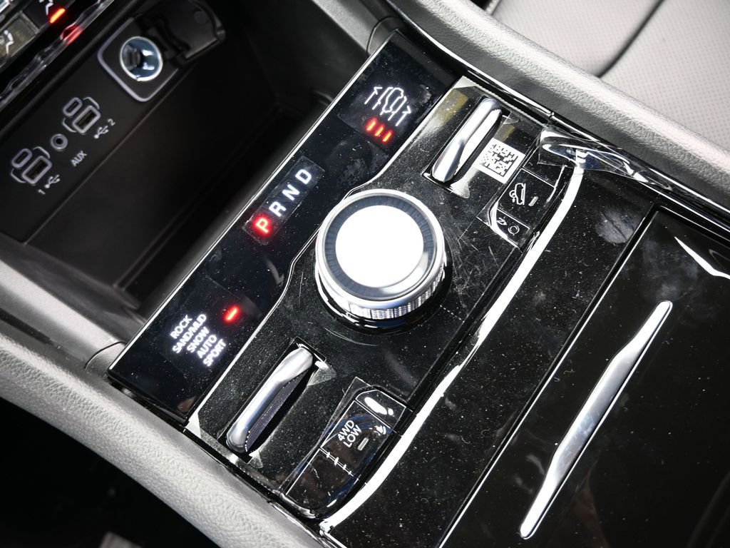 New 2025 Jeep Grand Cherokee L Overland image 38