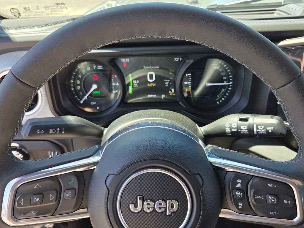 Used 2025 Jeep Wrangler Unlimited Sahara w/ Safety Group AWD/4WD image 21