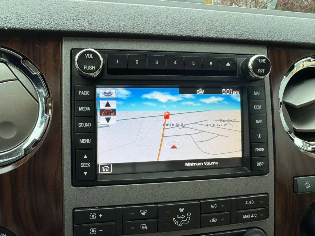 Used 2011 Ford F250 Lariat w/ Lariat Ultimate Pkg image 25