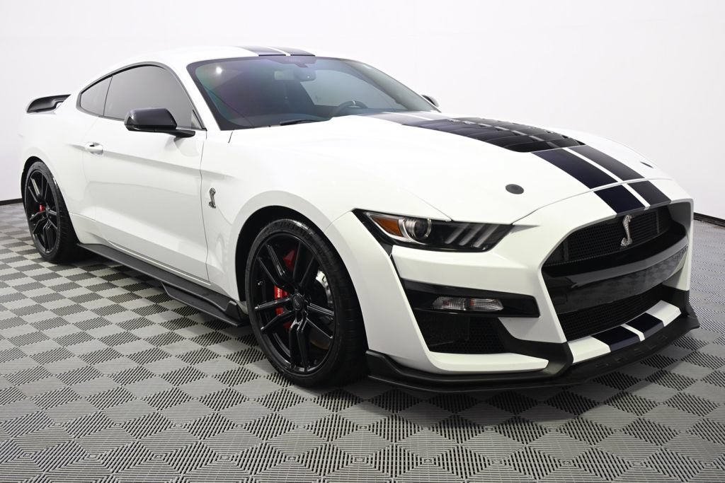 Used 2022 Ford Mustang Shelby GT500 w/ Technology Package RWD image 8