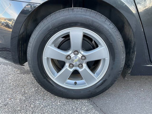 Used 2015 Chevrolet Cruze LT image 22