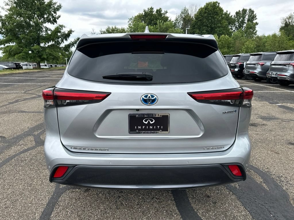 Used 2022 Toyota Highlander Limited AWD/4WD image 13