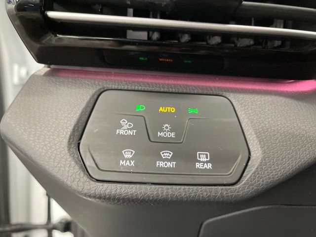 Certified 2023 Volkswagen ID.4 Pro S Plus AWD/4WD image 21