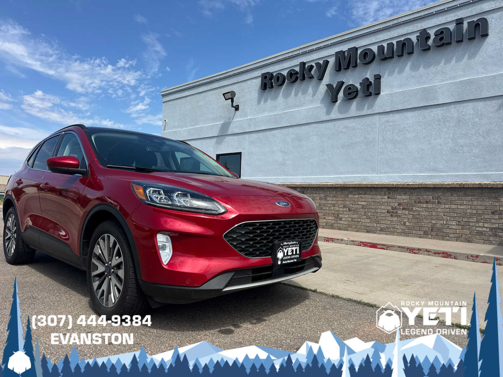Used 2022 Ford Escape Titanium w/ Class II Trailer Tow Package AWD/4WD image 1