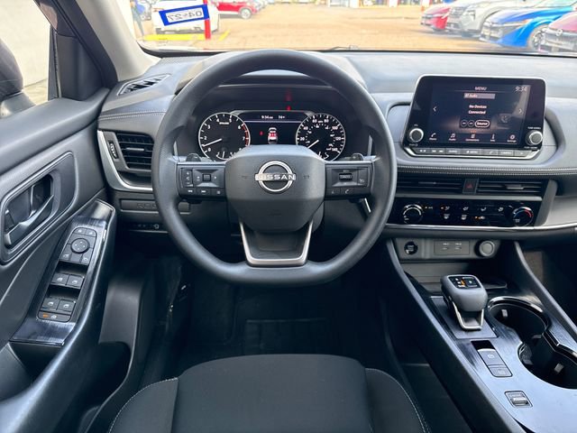 Certified 2025 Nissan Rogue S FWD image 17