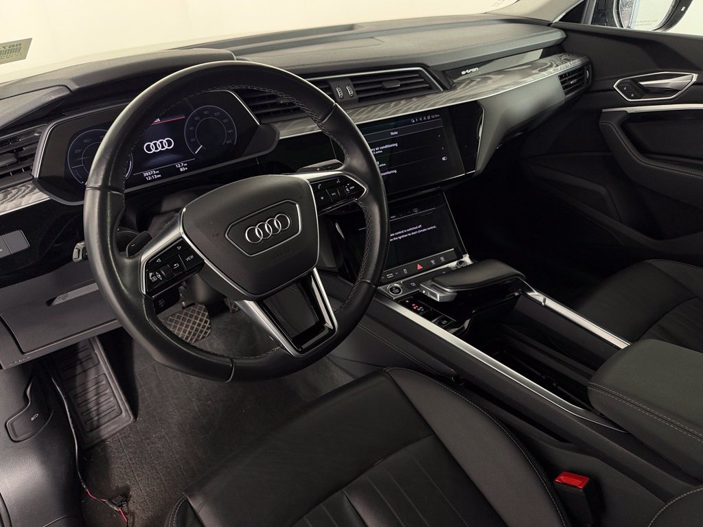 Used 2022 Audi e-tron Premium AWD/4WD image 11