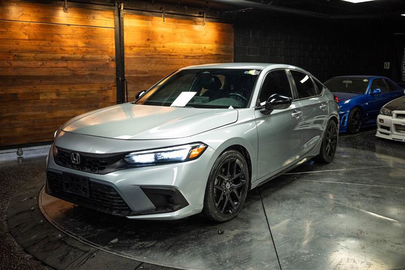 Used 2022 Honda Civic Sport image 2