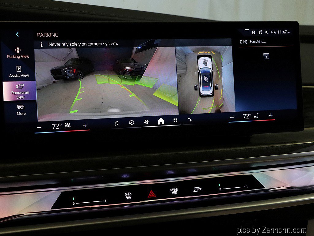 Used 2026 BMW 750e xDrive image 23