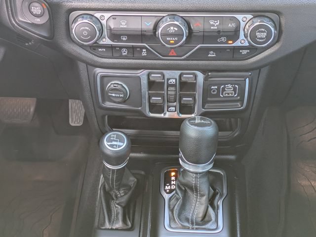 Certified 2025 Jeep Gladiator Sport AWD/4WD image 13