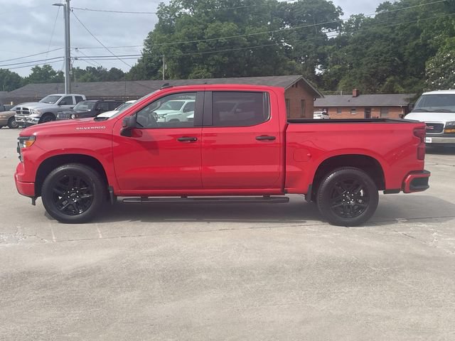 Used 2025 Chevrolet Silverado 1500 Custom RWD image 2