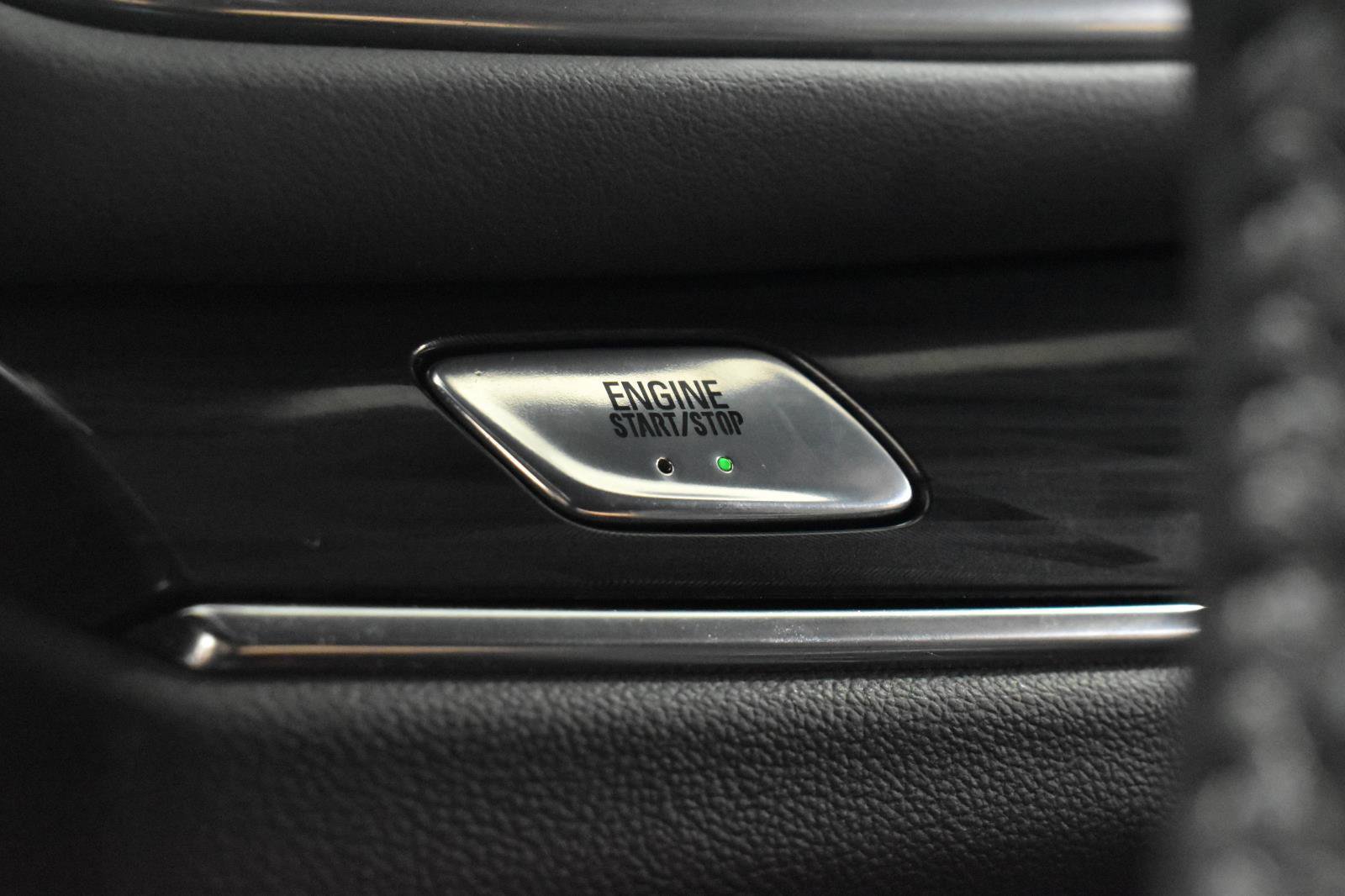 Used 2024 Buick Enclave Essence w/ Sport Touring Edition image 15