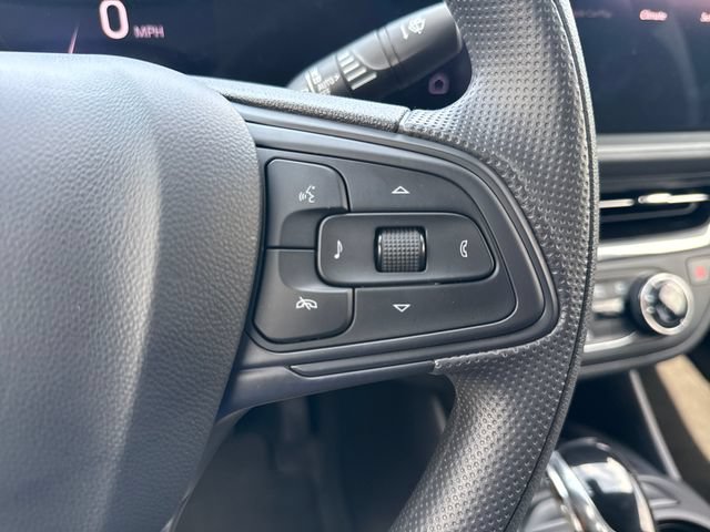 Used 2025 Buick Envista Preferred w/ Convenience II Package FWD image 30