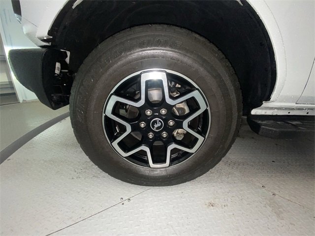 Used 2022 Ford Bronco Outer Banks image 10