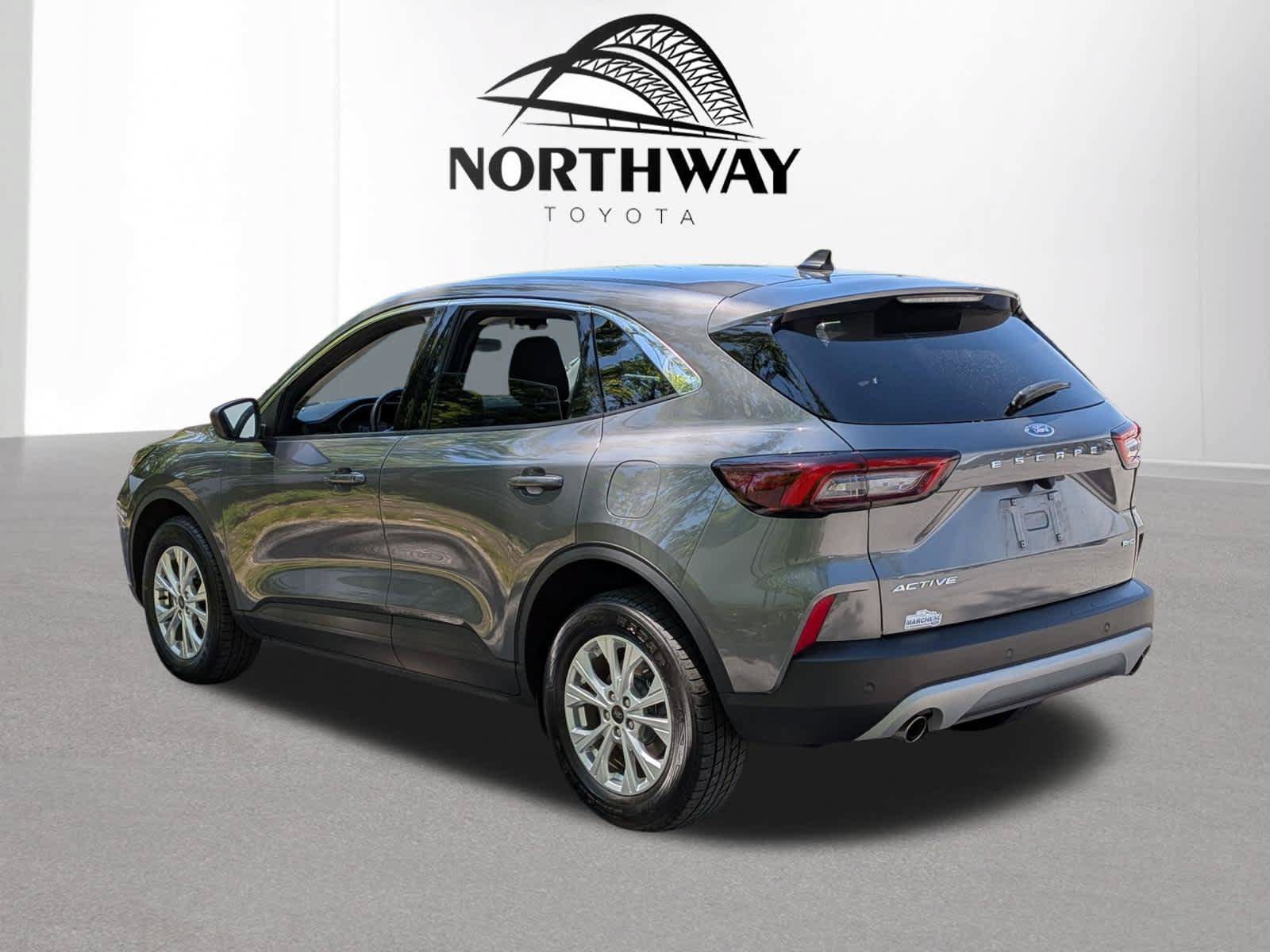 Used 2023 Ford Escape Active AWD/4WD image 4