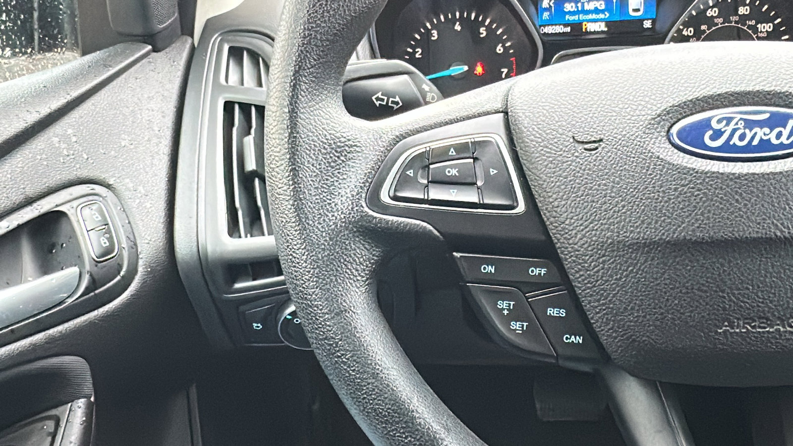 Used 2018 Ford Focus SE image 15