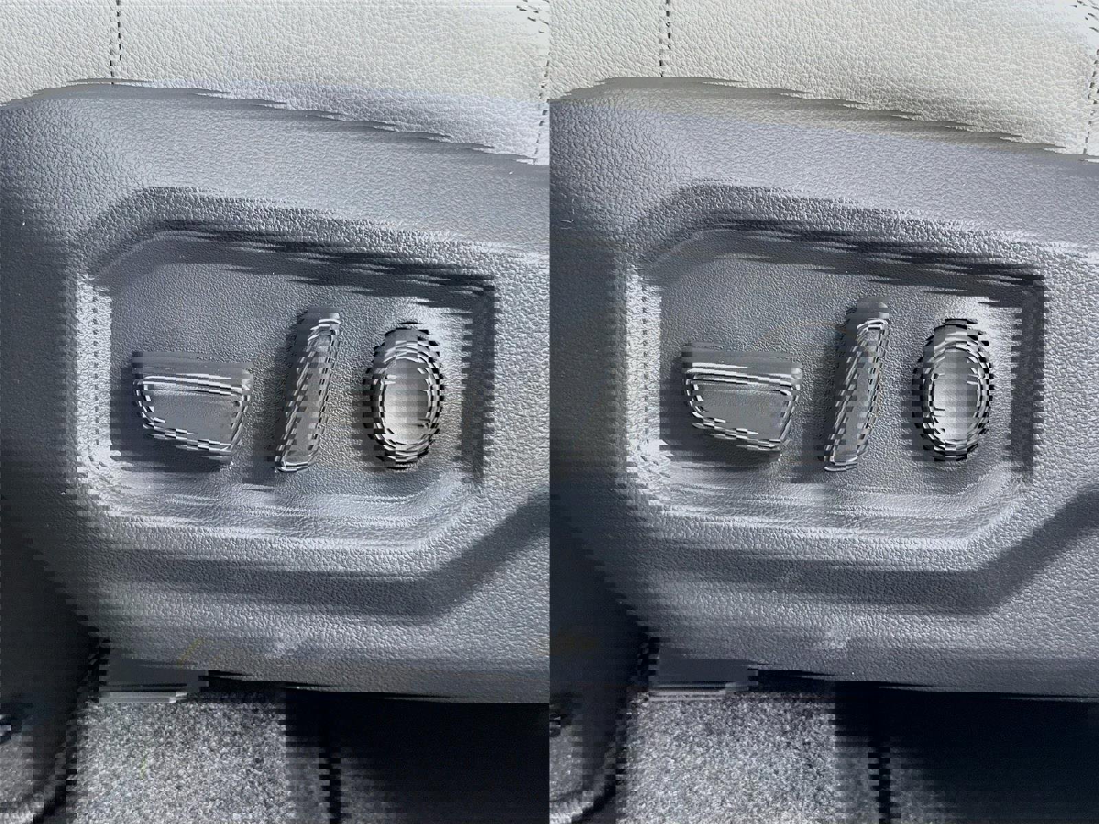 New 2026 Toyota Tundra SR5 image 32