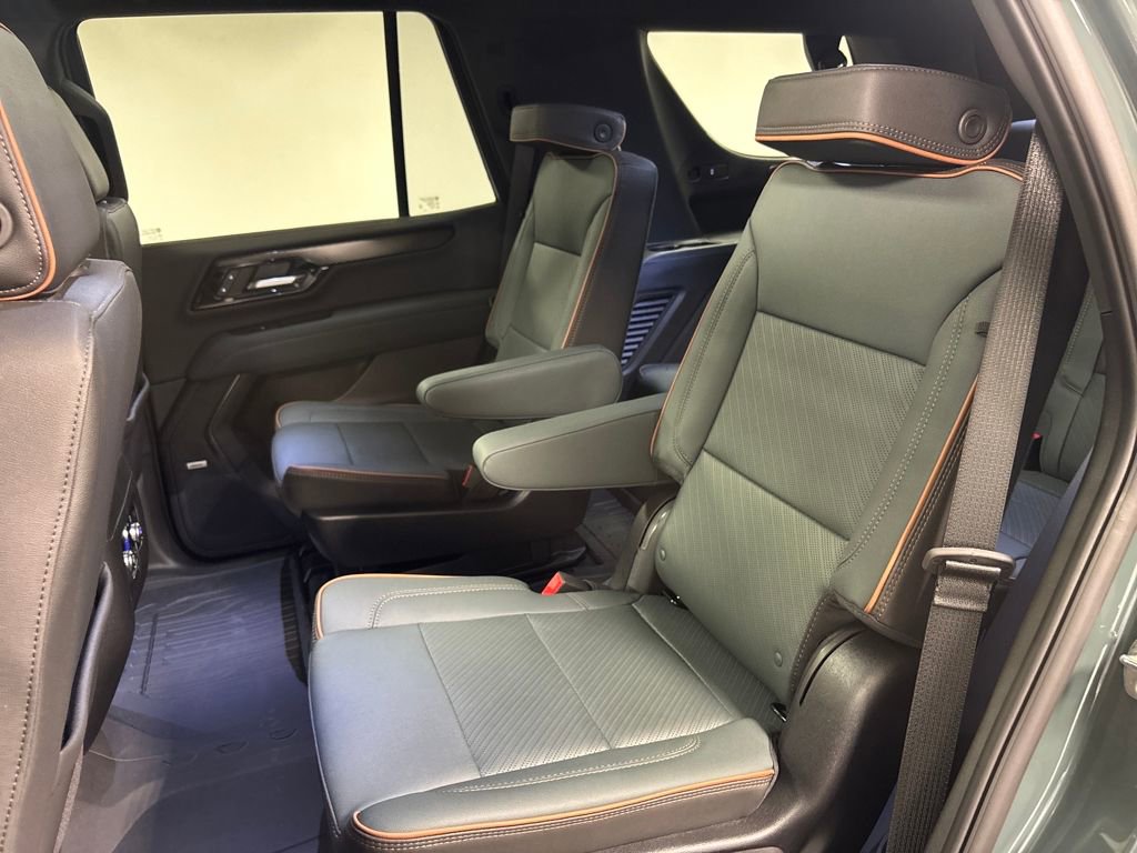 New 2026 GMC Yukon AT4 w/ AT4 Premium Package image 32