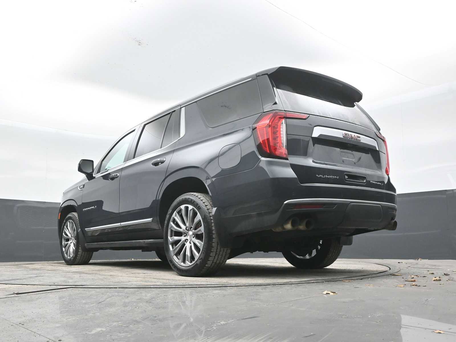 Used 2021 GMC Yukon Denali w/ Advanced Technology Package image 41