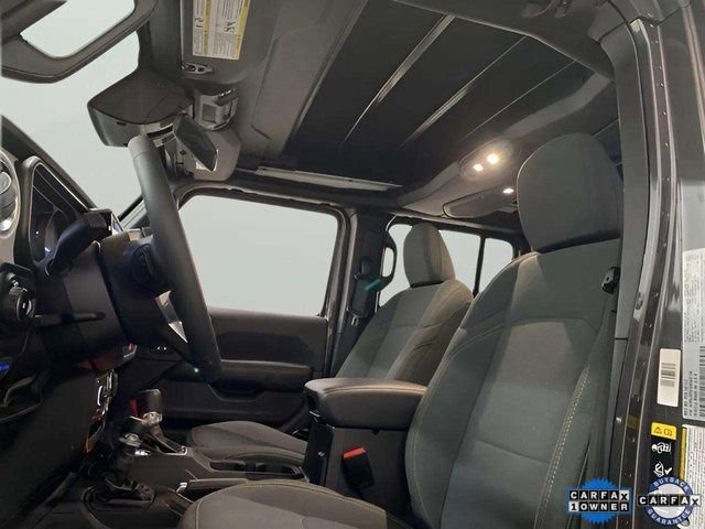 Used 2025 Jeep Wrangler Unlimited Sahara w/ Safety Group image 24