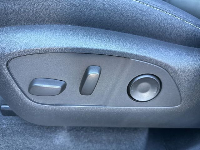 Used 2026 Chevrolet Traverse LT w/ Enhanced Driving Package image 11