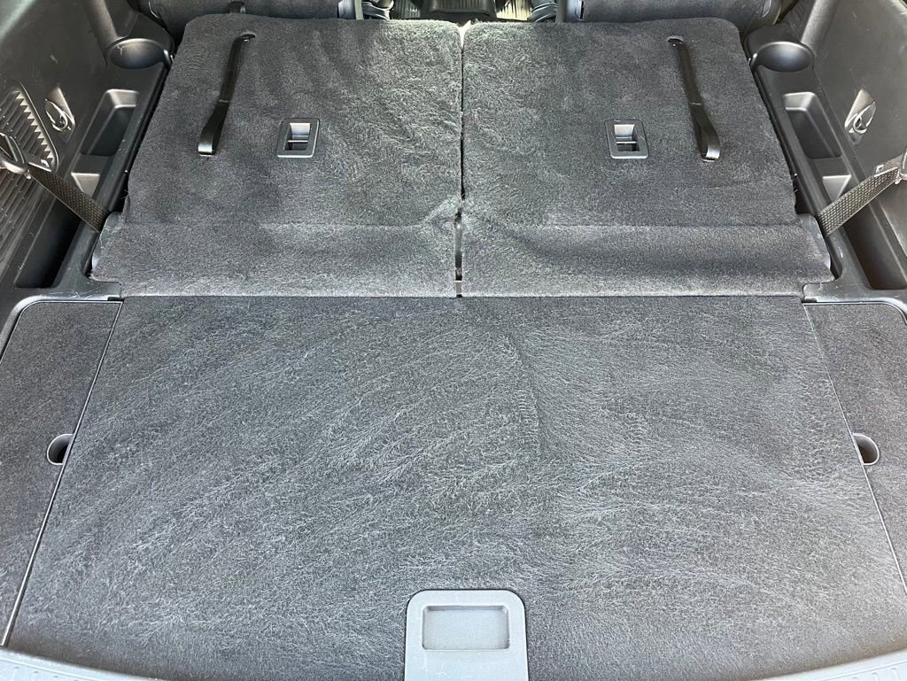Certified 2023 Ford Explorer XLT w/ Equipment Group 202A image 10